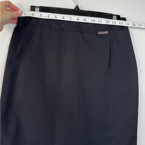 Authentic Vintage Galliano Black Pencil Skirt – IT 42 (US 6/8) – Made in Italy - Picture 6 of 17